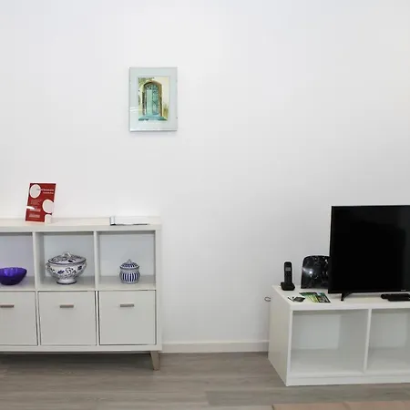 Pdl Center Apartment