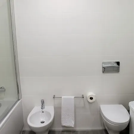 Pdl Center Apartment